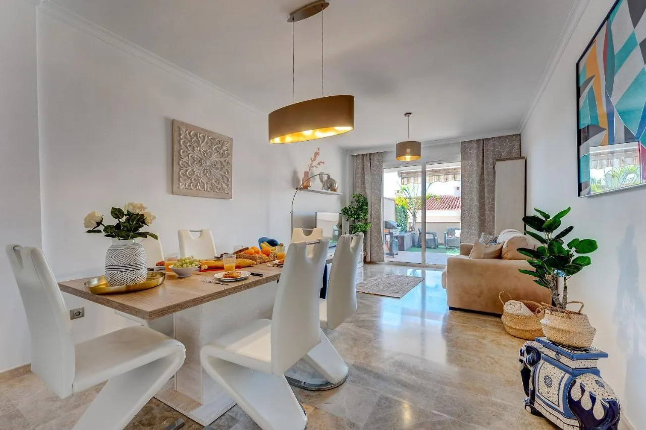 Modern Apartment With Large Terrasse, Bbq, Fast Wifi, 2 Pools Puerto de Santiago  Spanyolország