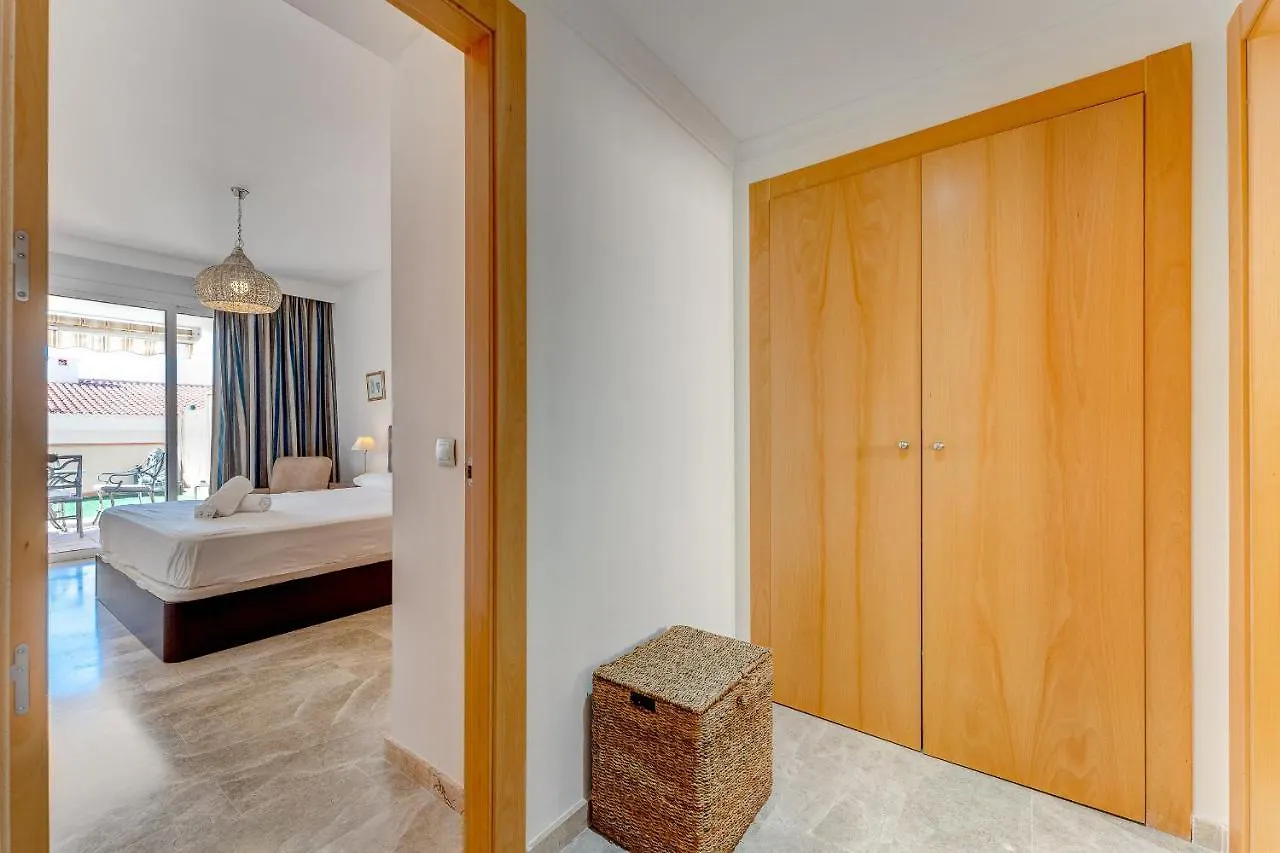 Modern Apartment With Large Terrasse, Bbq, Fast Wifi, 2 Pools Puerto de Santiago   Puerto de Santiago (Tenerife)