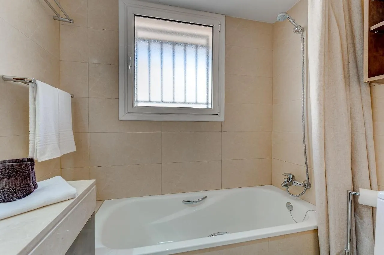 Modern Apartment With Large Terrasse, Bbq, Fast Wifi, 2 Pools Puerto de Santiago