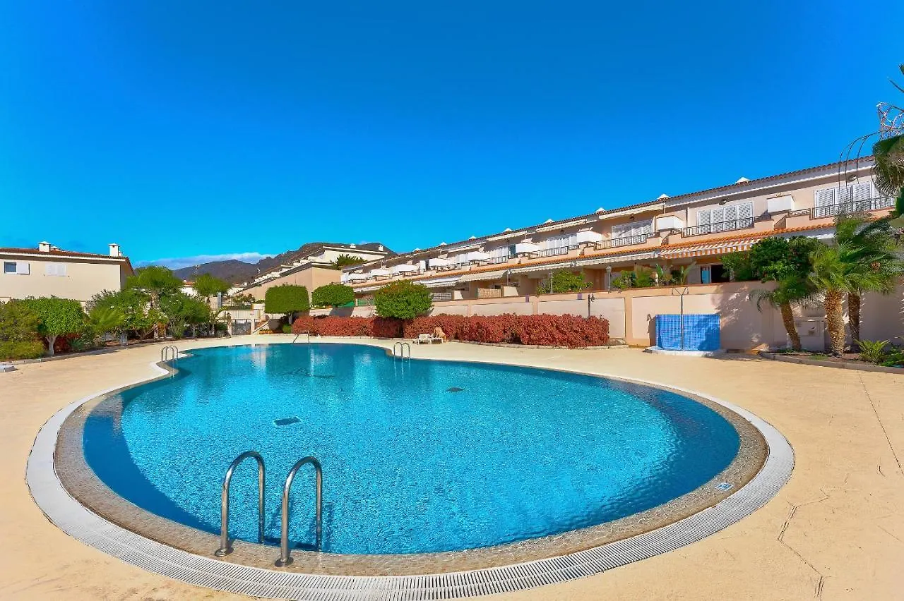 Modern Apartment With Large Terrasse, Bbq, Fast Wifi, 2 Pools Puerto de Santiago  Spanyolország