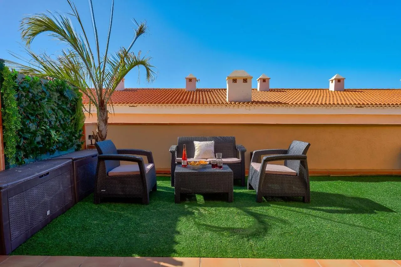 Modern Apartment With Large Terrasse, Bbq, Fast Wifi, 2 Pools Puerto de Santiago