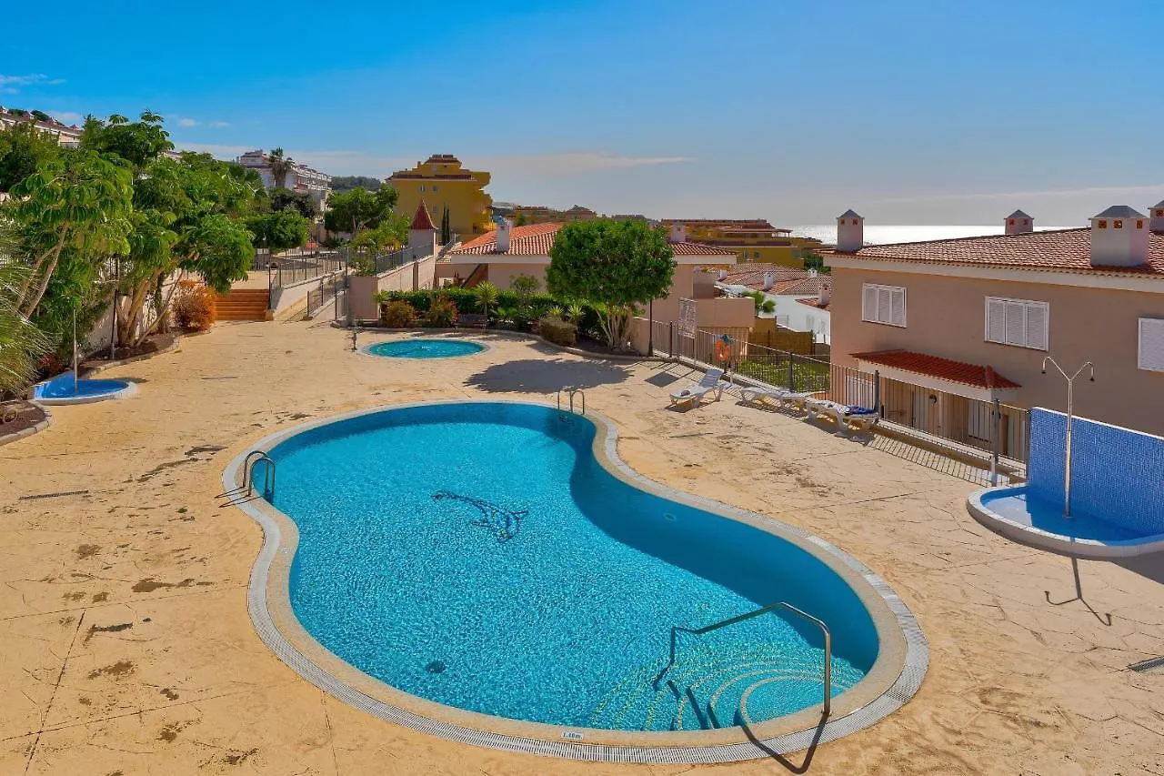 Modern Apartment With Large Terrasse, Bbq, Fast Wifi, 2 Pools Puerto de Santiago  Puerto de Santiago (Tenerife)