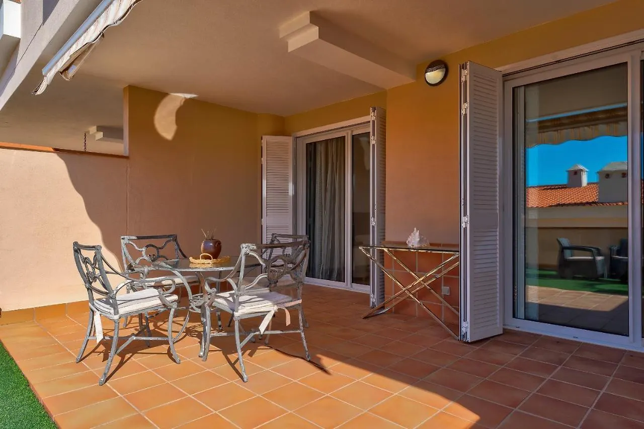 Modern Apartment With Large Terrasse, Bbq, Fast Wifi, 2 Pools Puerto de Santiago